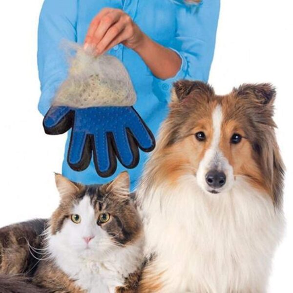Deshedding Brush Gloves for Dogs and Cats - Image 5